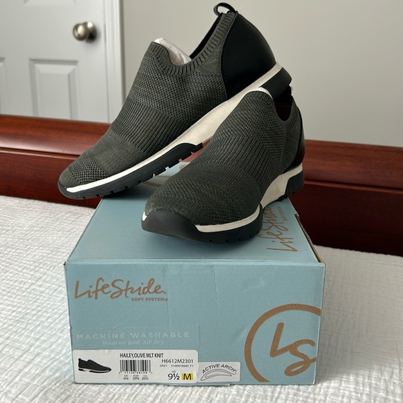 Life Stride Shoes - Life Stride Hailey size 9.5 NEW